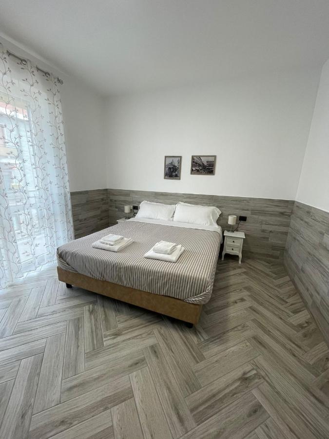 Holiday Rooms رو المظهر الخارجي الصورة