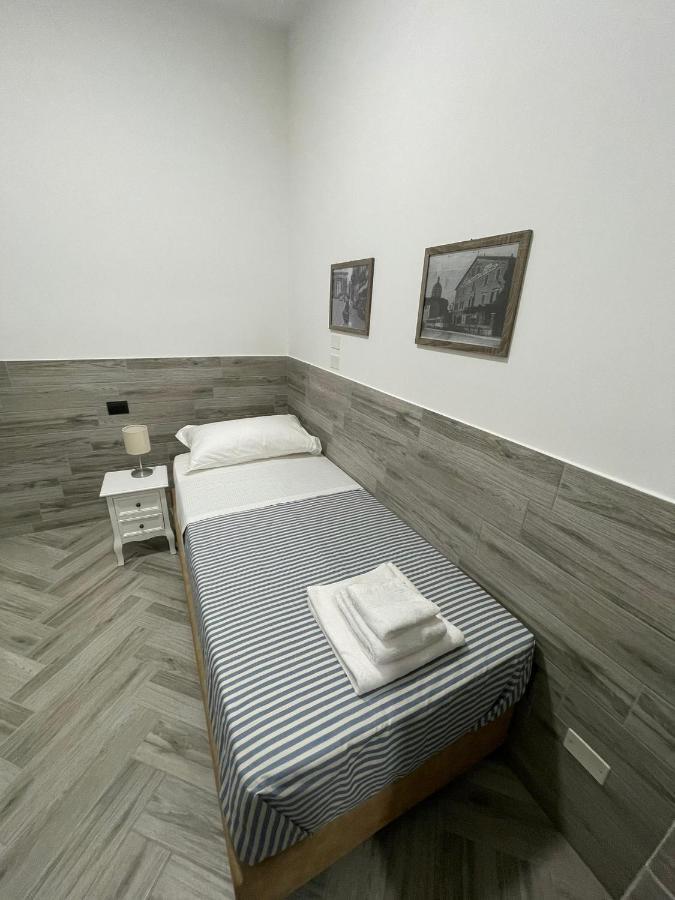 Holiday Rooms رو المظهر الخارجي الصورة