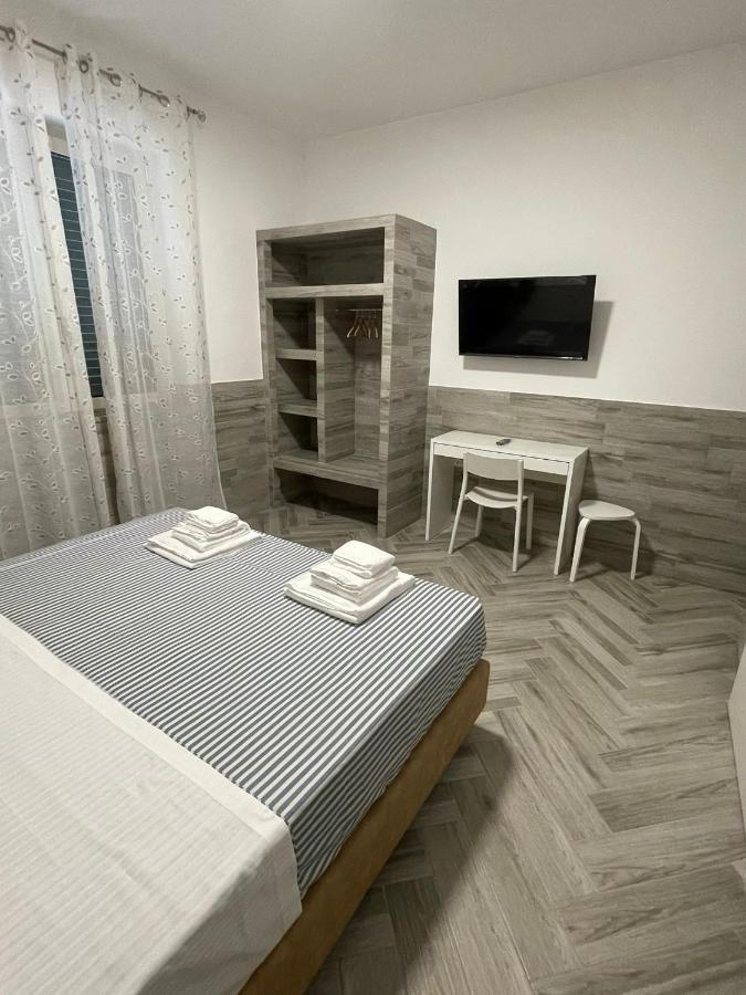 Holiday Rooms رو المظهر الخارجي الصورة